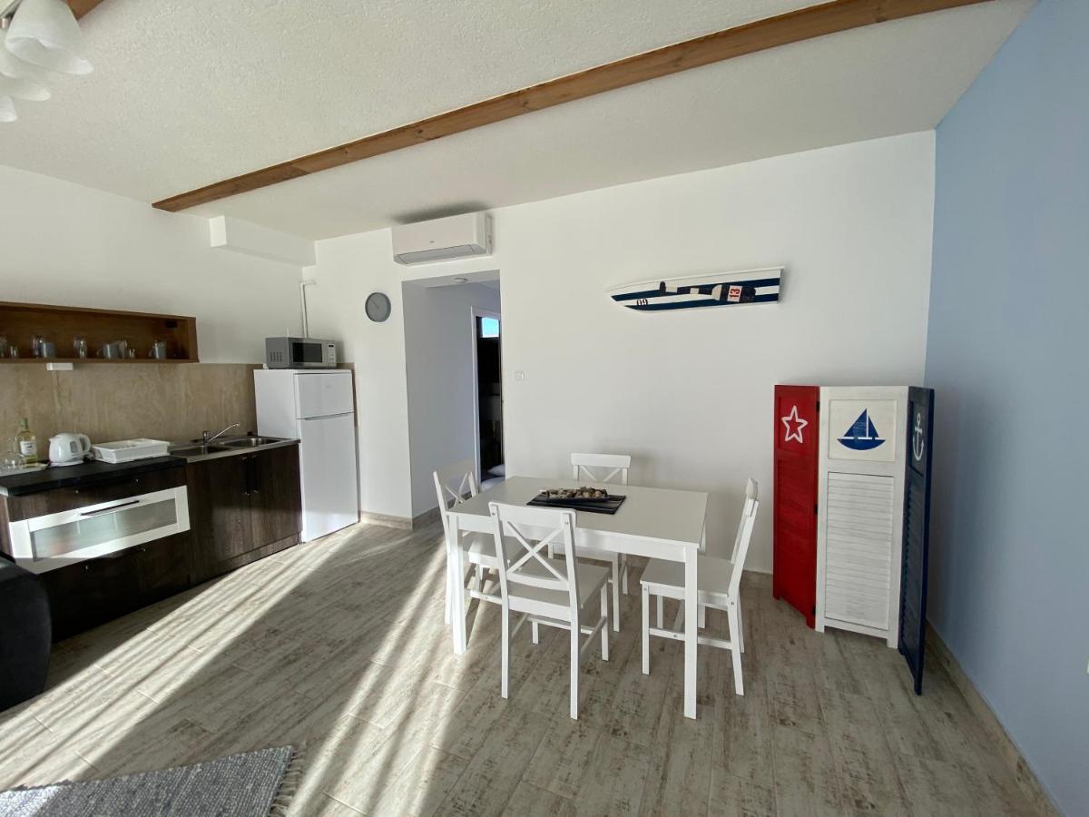 Platan Apartmanhaz Balatongyörök Exterior foto