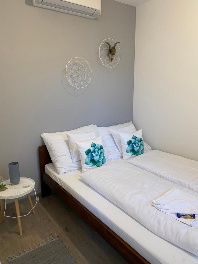 Platan Apartmanhaz Balatongyörök Exterior foto
