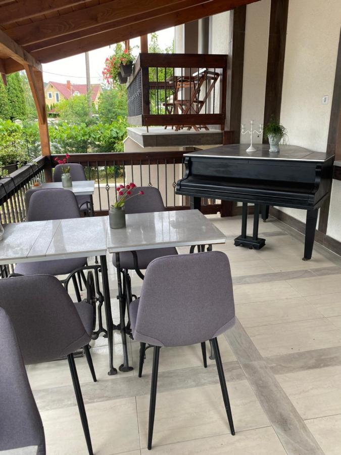 Platan Apartmanhaz Balatongyörök Exterior foto
