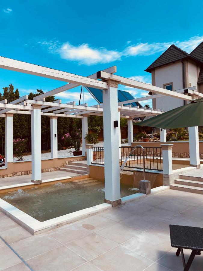 Platan Apartmanhaz Balatongyörök Exterior foto