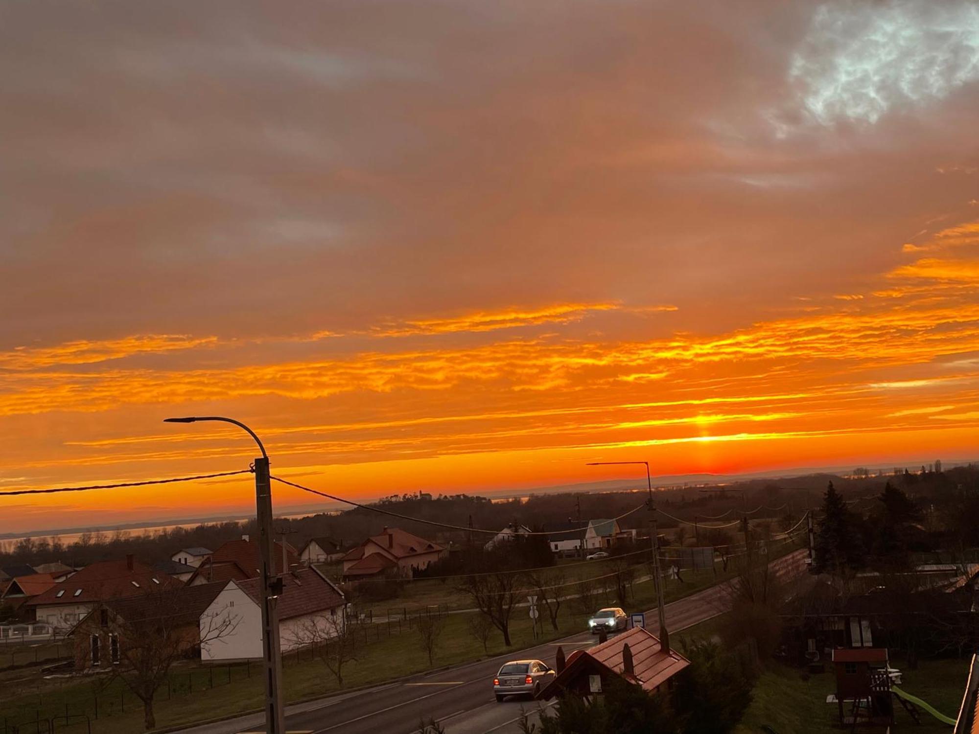 Platan Apartmanhaz Balatongyörök Exterior foto