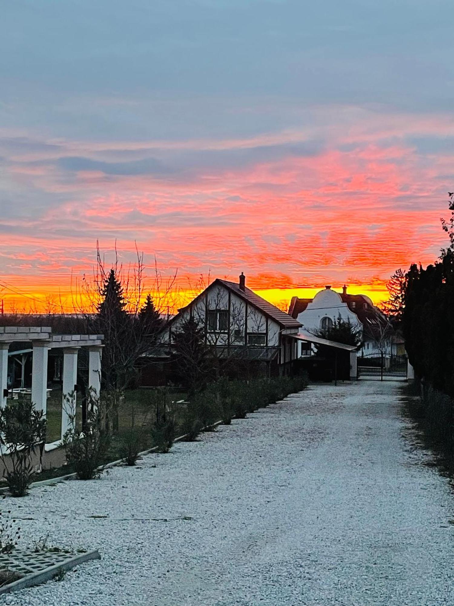 Platan Apartmanhaz Balatongyörök Exterior foto